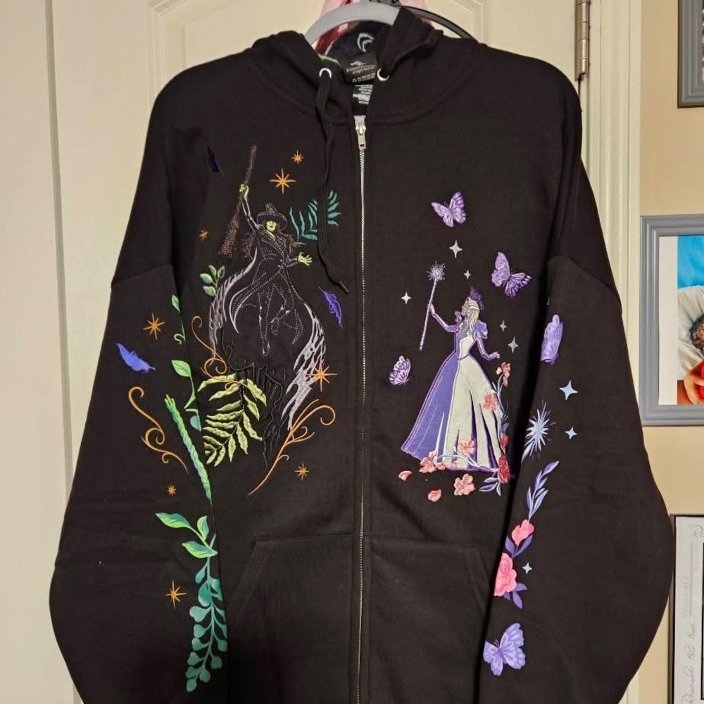Elegant Black Embroidered Hooded Jacket